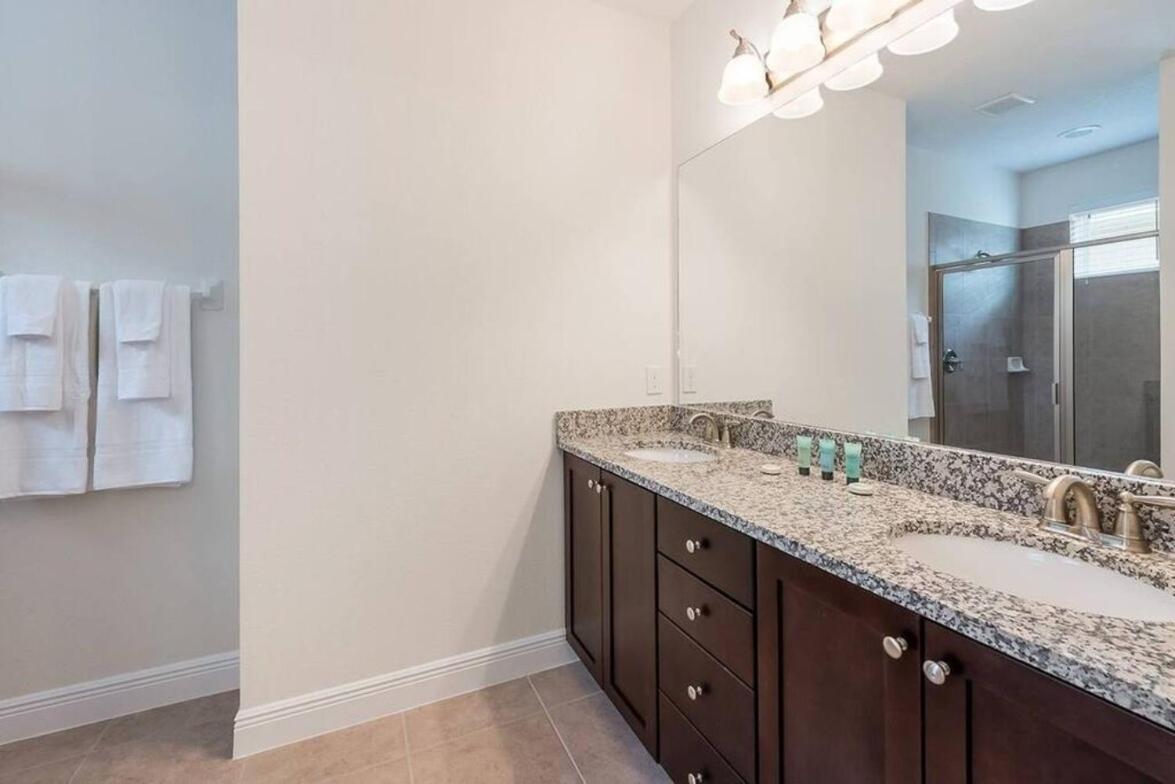 Gorgeous Home W Game Room Heated Pool Spa Orlando Eksteriør billede