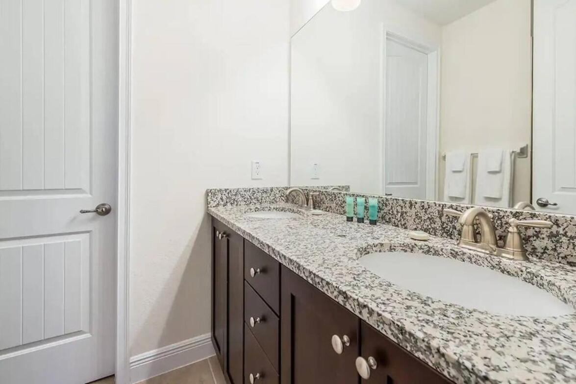 Gorgeous Home W Game Room Heated Pool Spa Orlando Eksteriør billede